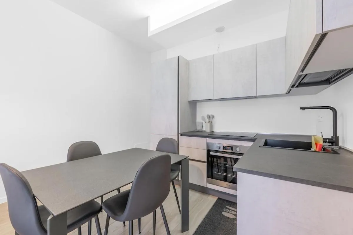 Bilocale Vicino Tram 2, Smart Tv E Internet Veloce Apartment Milan Italy