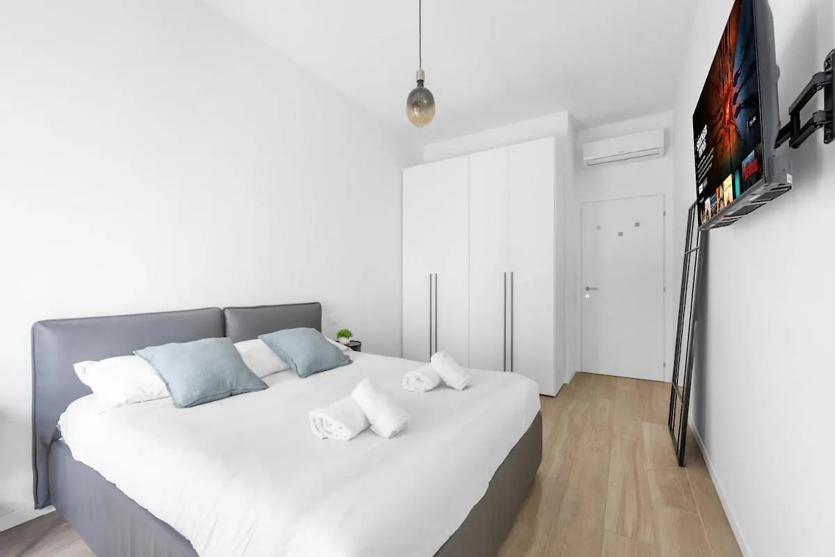 Bilocale Vicino Tram 2, Smart Tv E Internet Veloce Apartment Milan