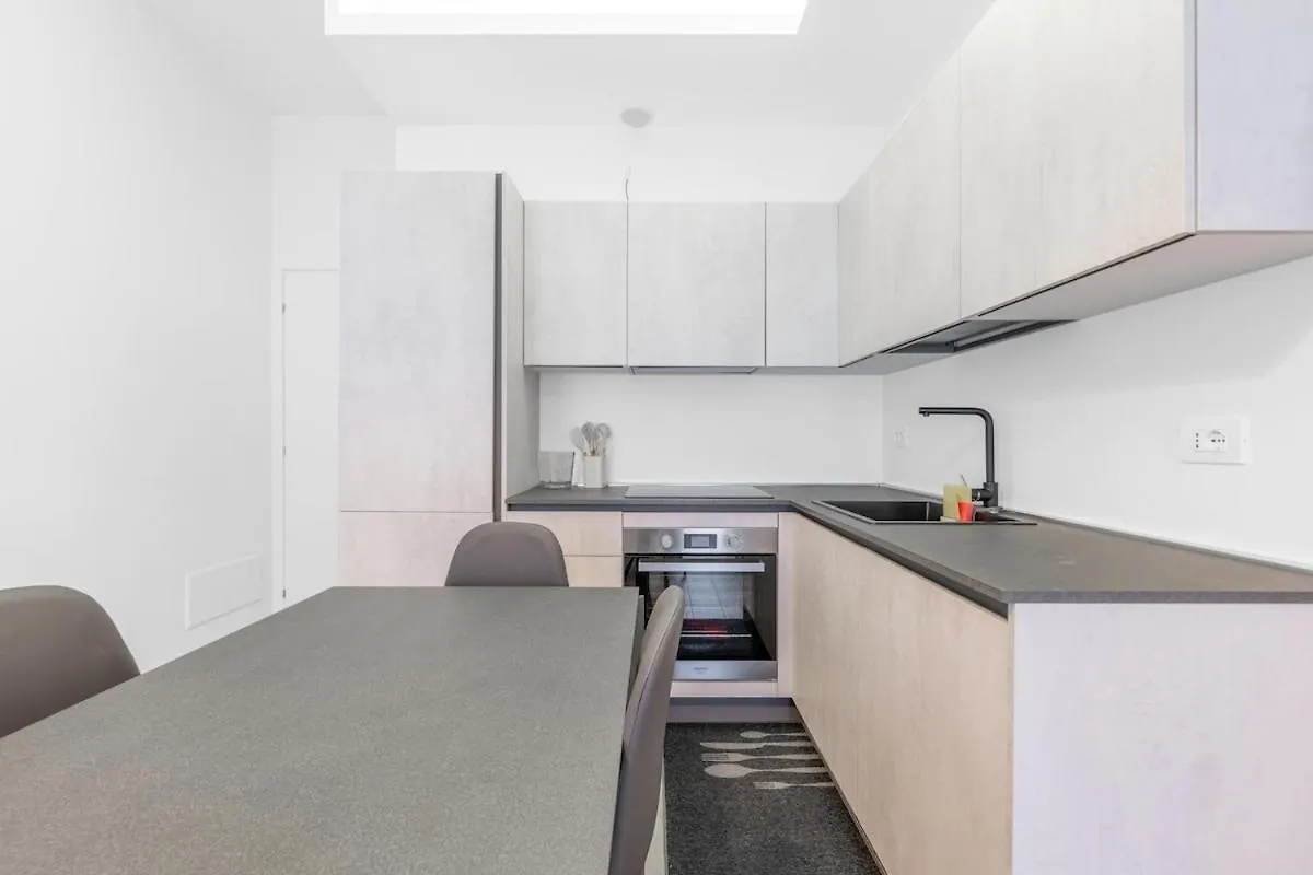 Bilocale Vicino Tram 2, Smart Tv E Internet Veloce Apartment Milan
