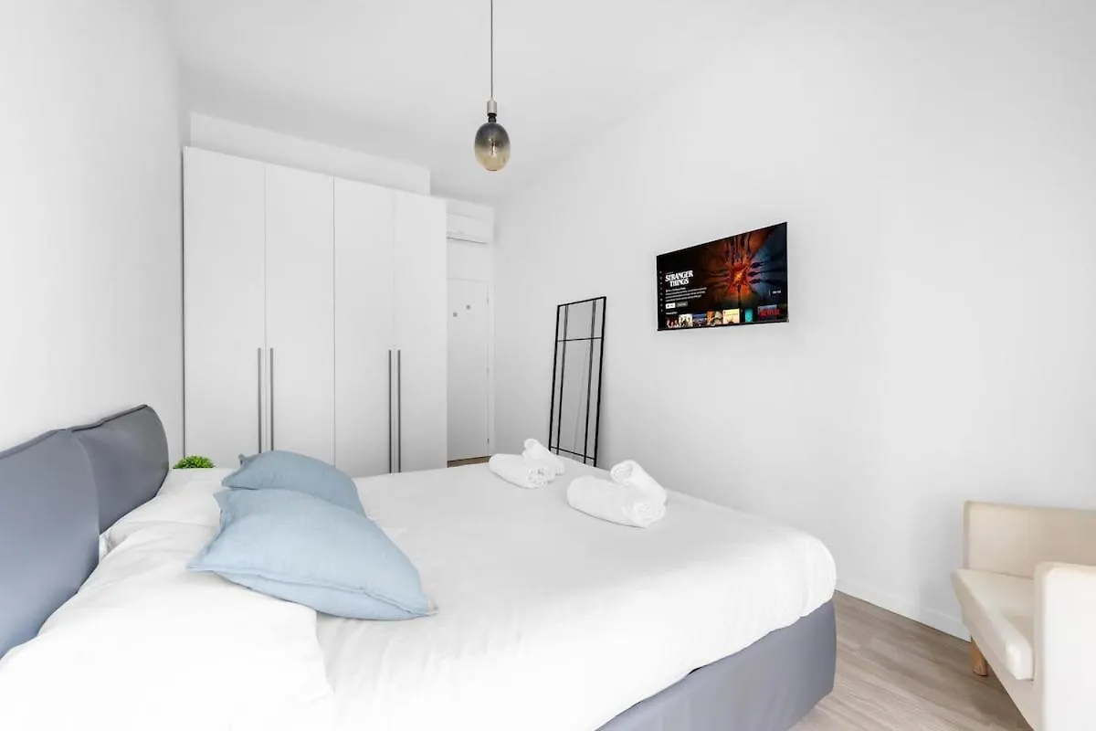 Bilocale Vicino Tram 2, Smart Tv E Internet Veloce Apartment Milan 0*,
