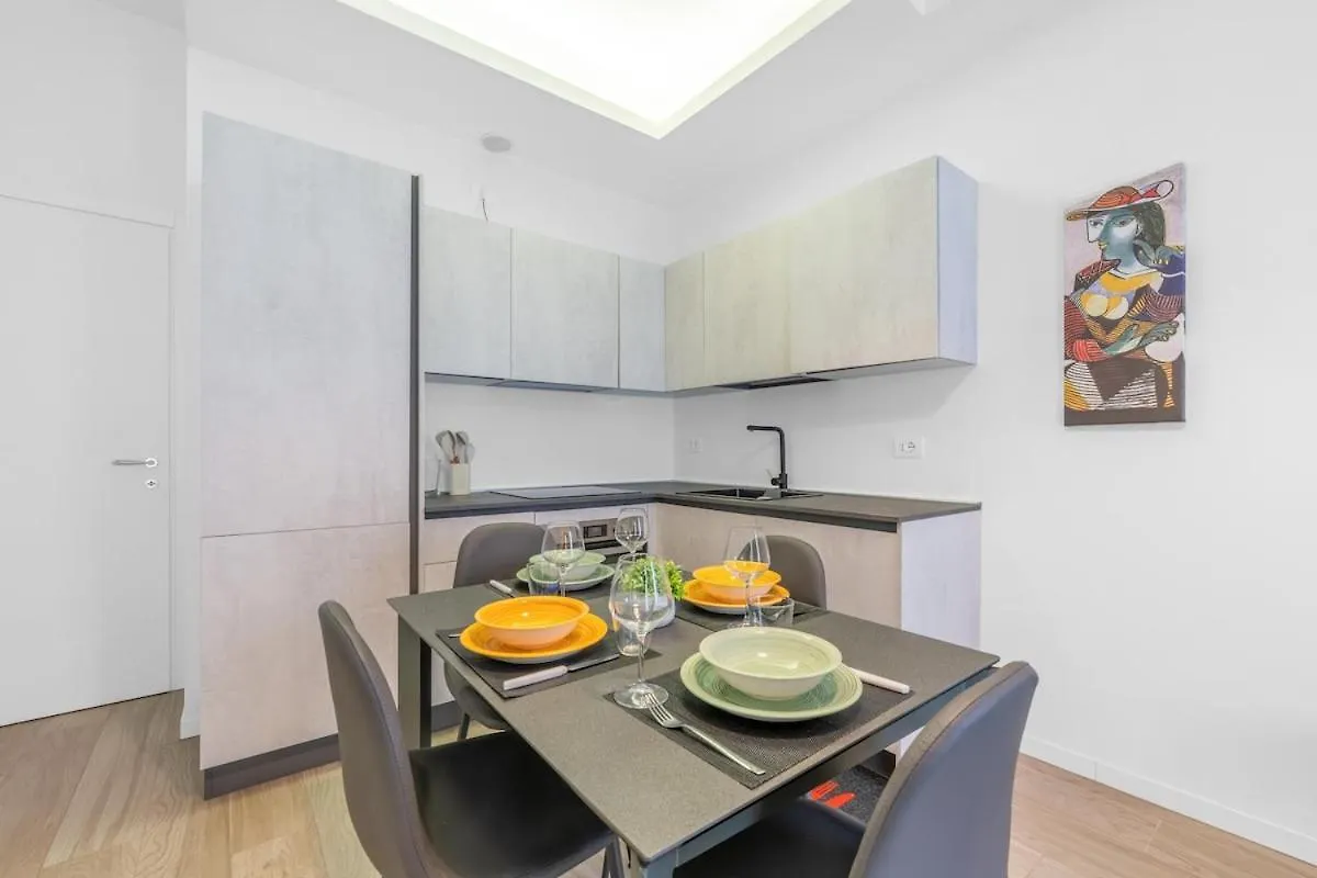 Bilocale Vicino Tram 2, Smart Tv E Internet Veloce Apartment Milan